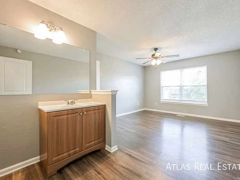 8484 Wheatgrass Cir — Photo 7