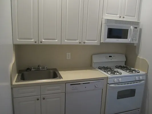 Rented by Stonecrest Realty | media 7