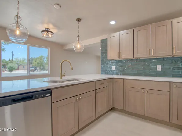 1218 W La Pasadita Pl, Tucson, AZ 85705