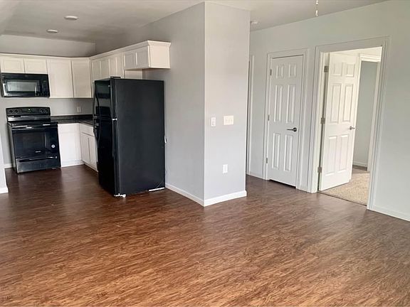 2nd image of 806 McLean Ave #1/2