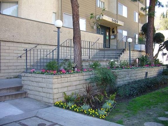 3rd image of 3400 Ben Lomond Pl APT 215