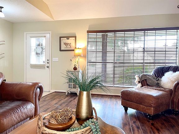 5th image of 21215 Park Valley Dr