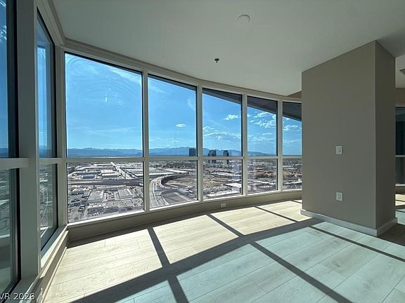 4th image of 4525 Dean Martin Dr #2704