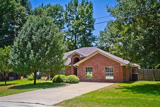1st image of 15719 Brittain Ct
