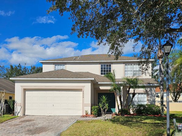 4832 Cumbrian Lakes Dr