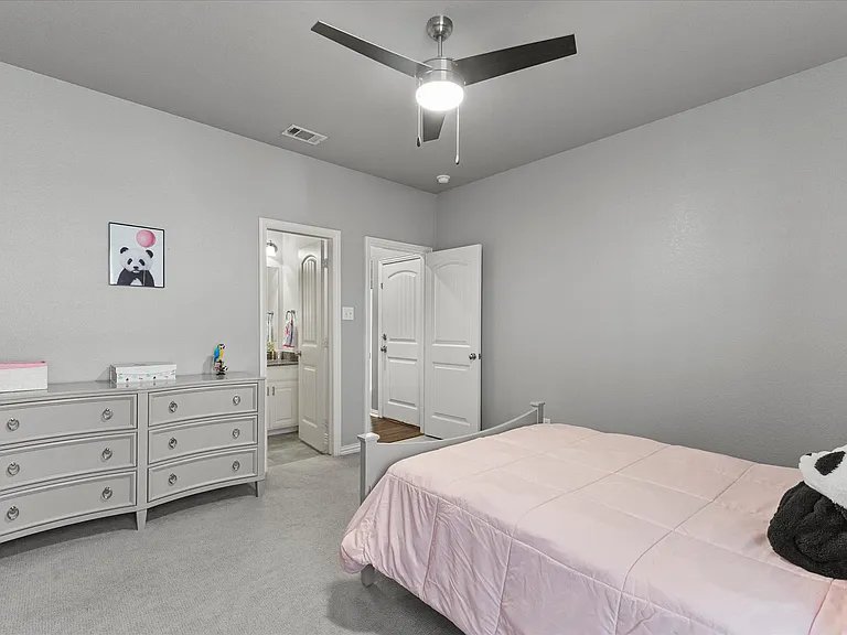 2245 Gulfstream Dr — Photo 5