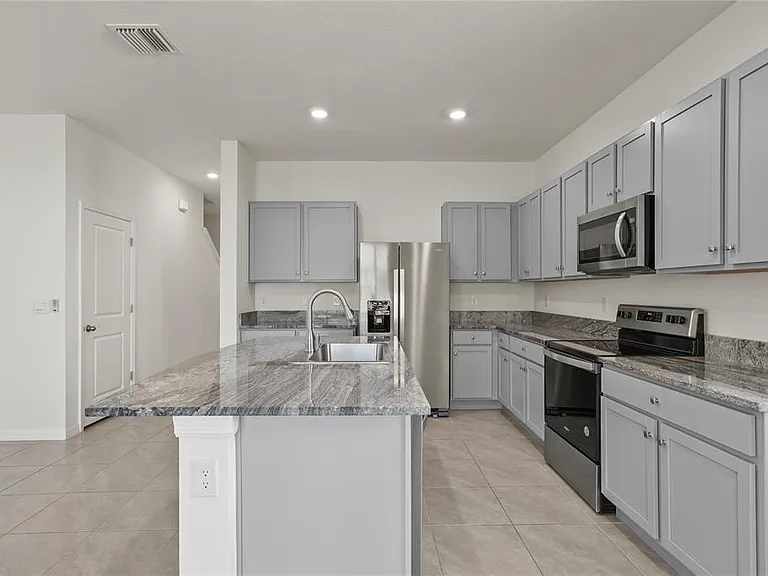 33055 Tulip Petal Ln — Photo 8