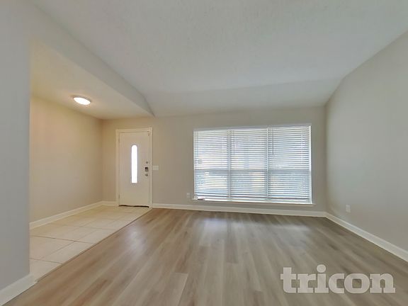 3rd image of 2622 Townhall Ln