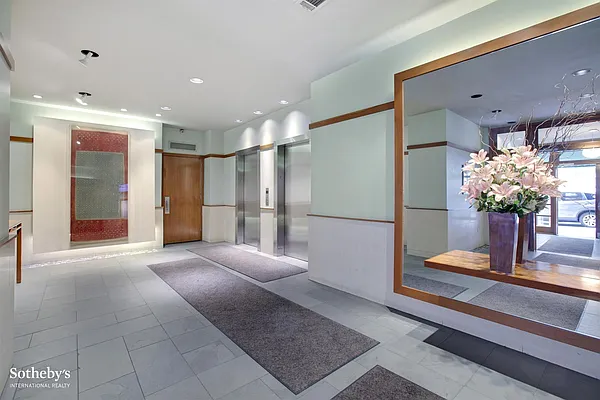 Sold by Sotheby's International Realty | media 13