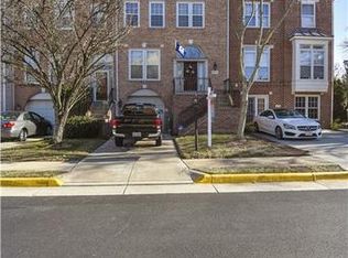 5539 Sully Lake Dr, Centreville, VA 20120