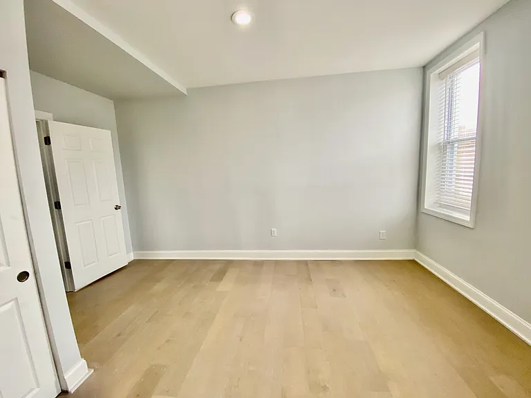 1247 Snyder Ave #3 — Photo 14