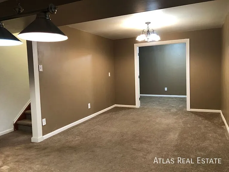 1316 S Alton Ct — Photo 30