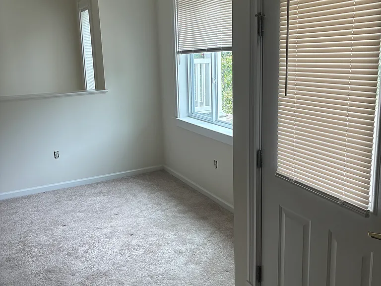 932 Oakwood Ave #932 — Photo 10
