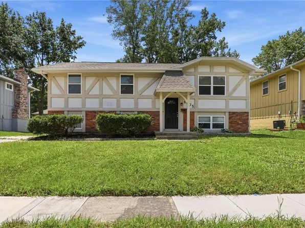 6405 E 140th Ter, Grandview, MO 64030