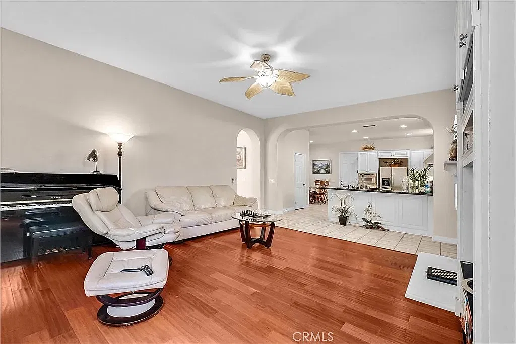 4 bed, 3.5 bath, 3506 sqft, $6,750 — Photo 4