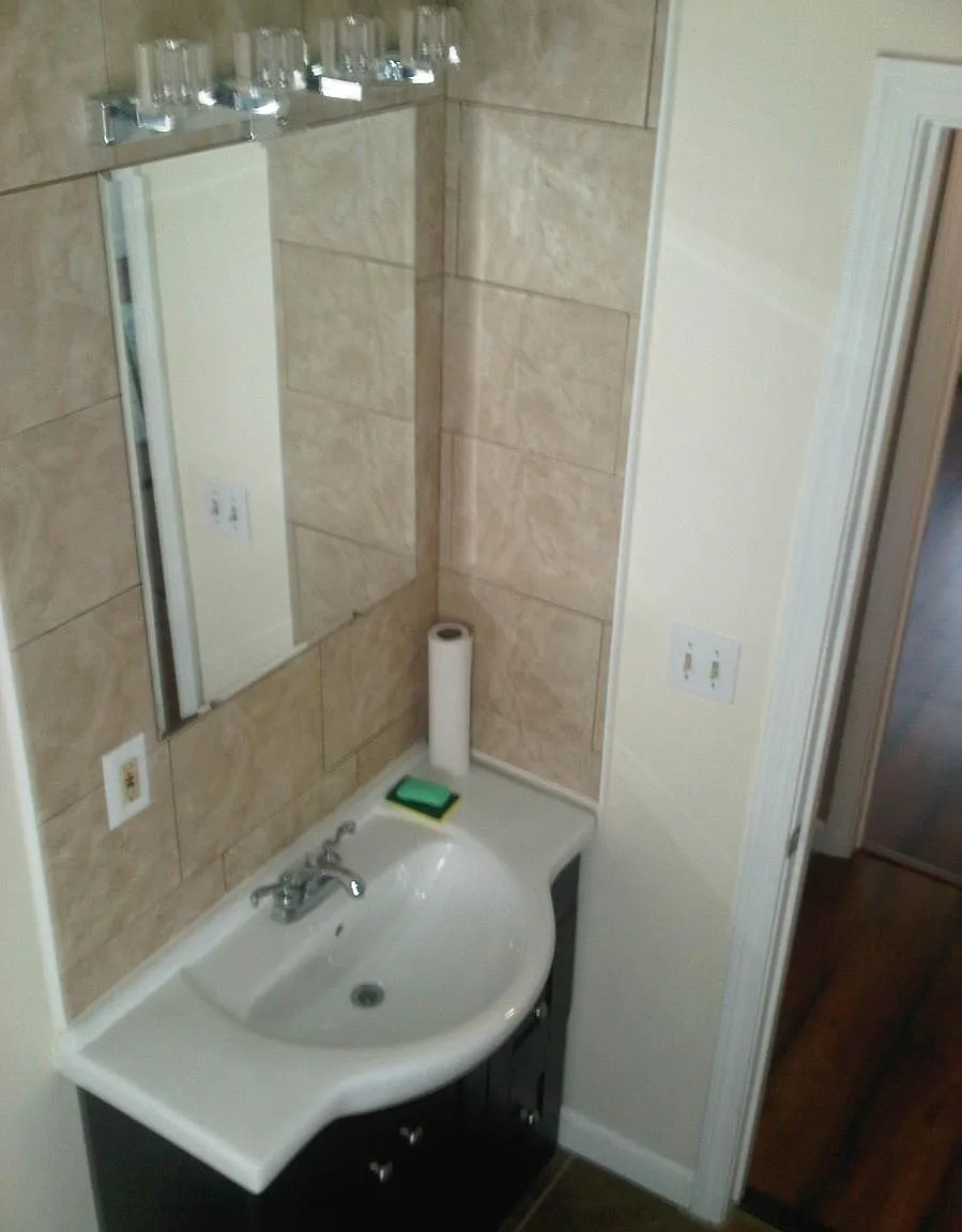 3 bed, 1001 sqft, $2,950 — Photo 3