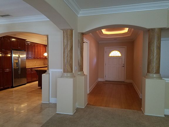 Unit entryway