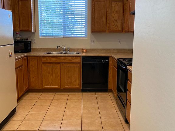 3rd image of 17695 W Desert Bloom St