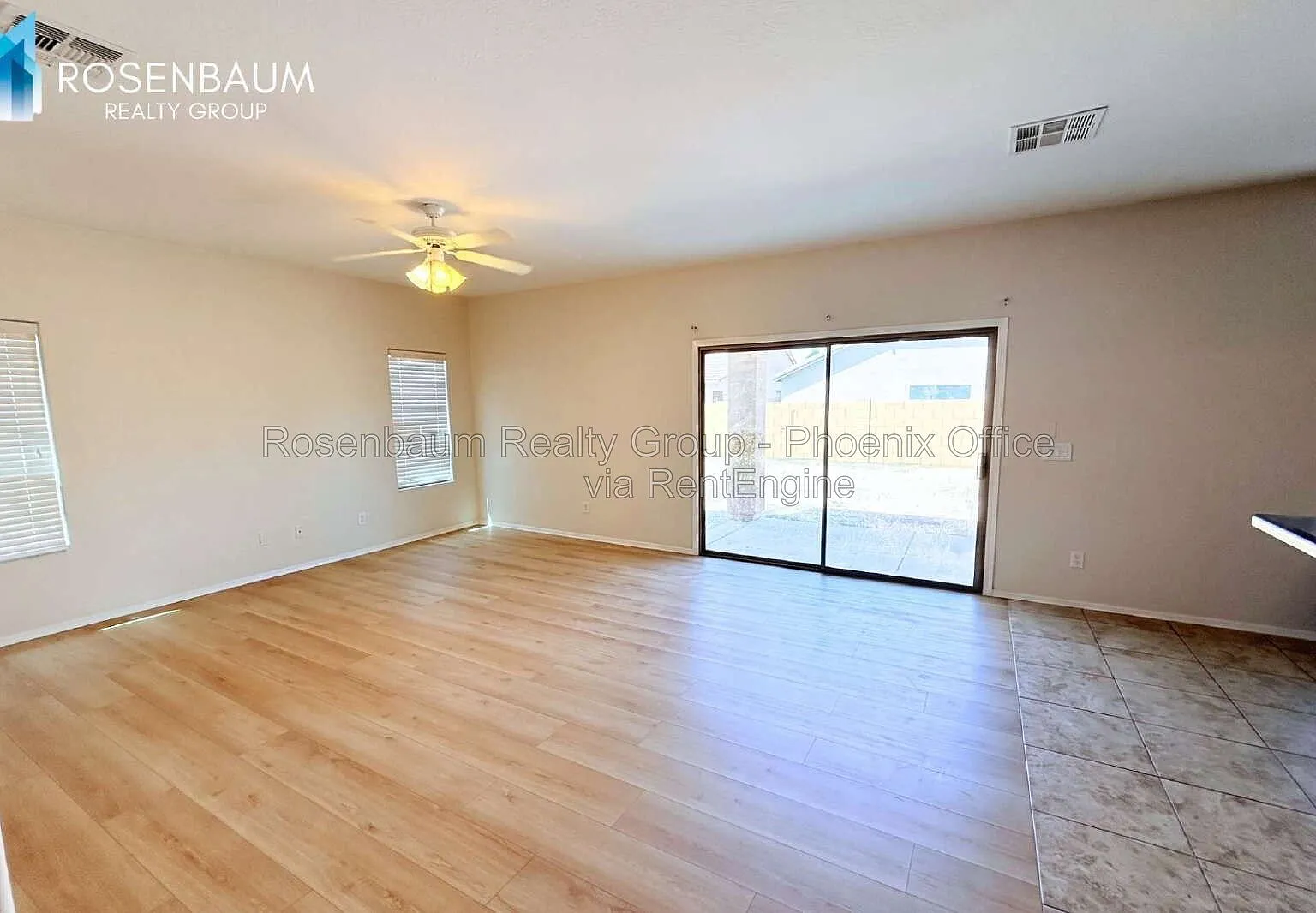 4 bed, 2.5 bath, 2720 sqft, $2,099 — Photo 3