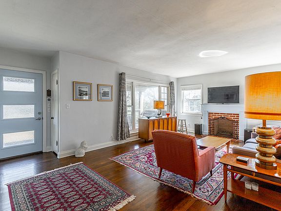 3rd image of 3908 Howard Ave