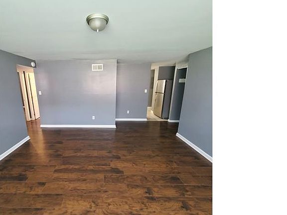 4th image of 301 S Napoleon Ave Unit B