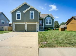 15706 Hight Ave, Belton, MO 64012