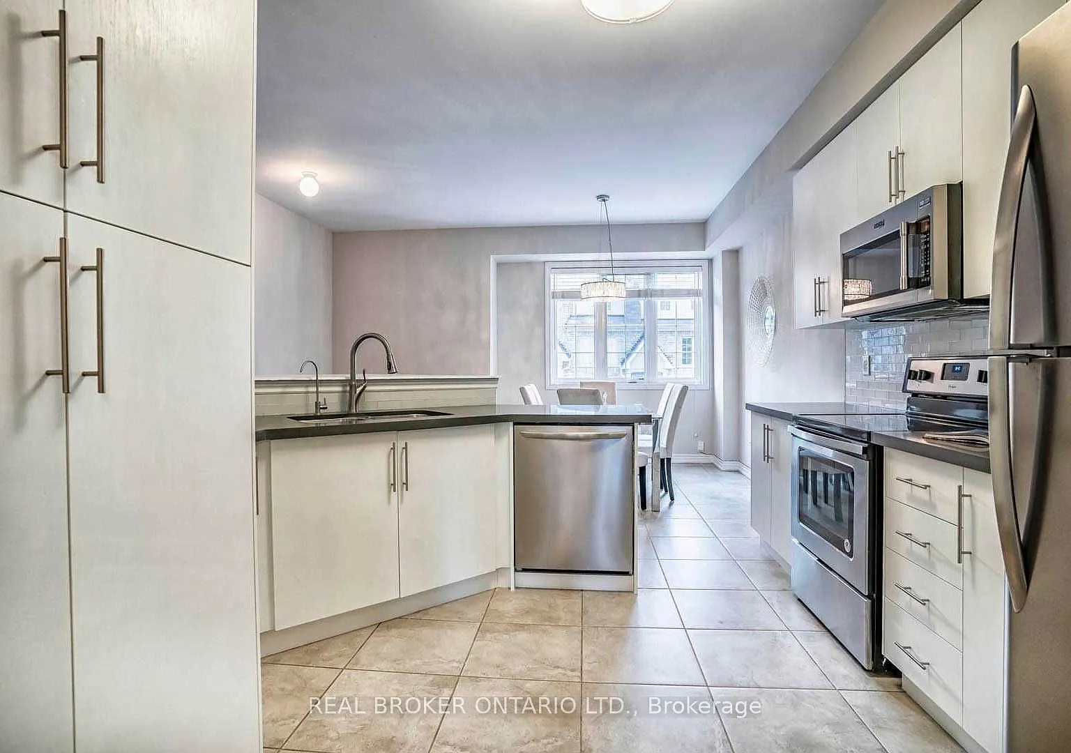 3 bed, $3,400 — Photo 4