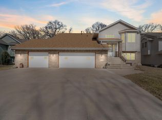 2175 13th Ave E, North Saint Paul, MN 55109