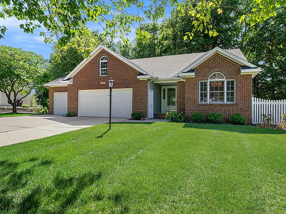 2nd image of 6147 Sunningdale Dr