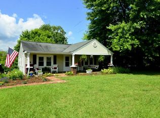 2105 Stadium Dr, Kingsport, TN 37664