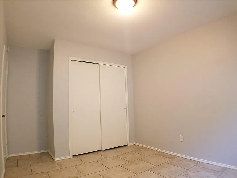 8310 Los Ranchos Dr — Photo 21