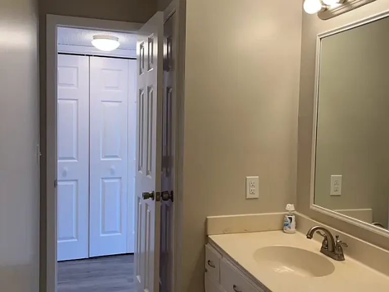 Two bedroom, 1.5 bath condo in High Point--Oakmont Condominiums — Photo 14