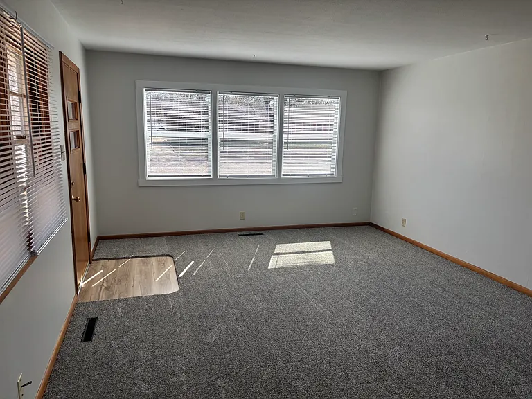 318 E 12th Ave — Photo 17