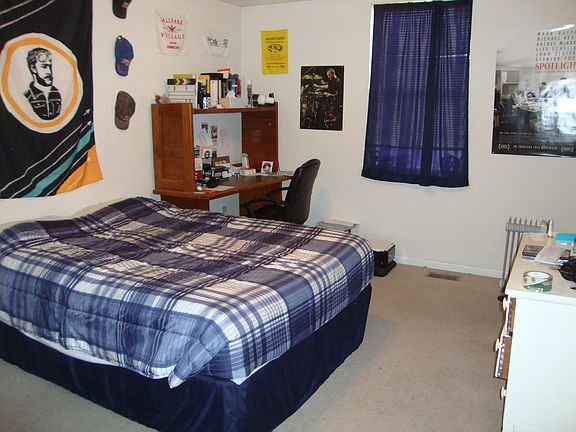 3rd image of 2422 Harbor Park Dr
