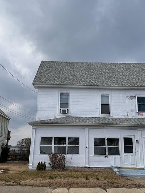1st image of 3639 Main St