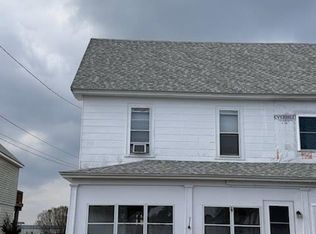 3639 Main St, Chincoteague Island, VA 23336