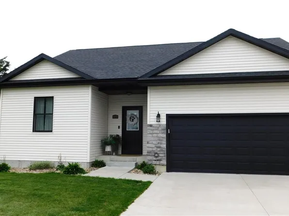 872 N 1st St, Ogden, IA 50212