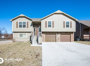 18604 E 20th Street Ct, Independence, MO 64057