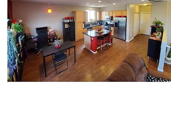 5th image of 5562 La Perla Ct