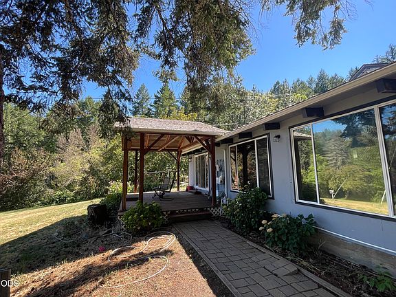 5th image of 2640 Birdseye Creek Rd