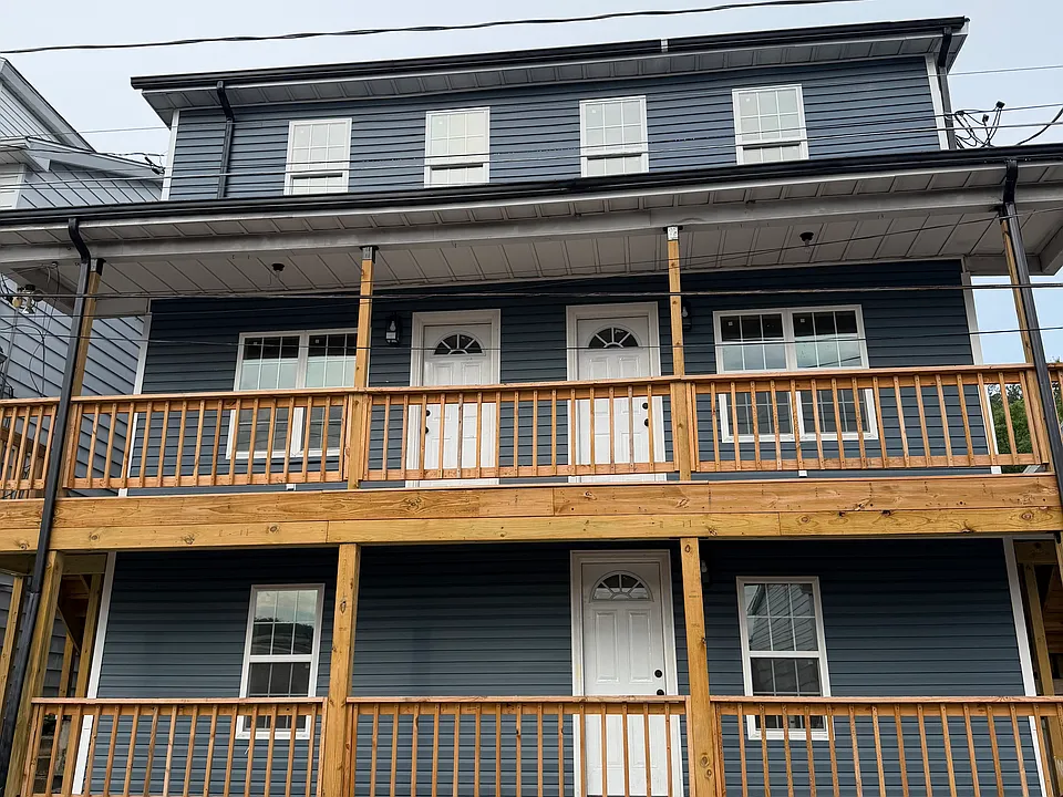 37 Walnut St #1