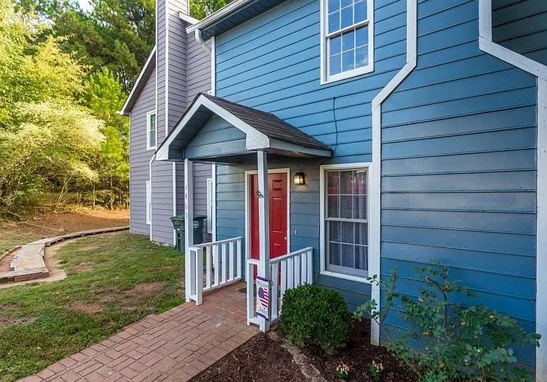 1405 Kennesaw Trace Ct NW — Photo 2