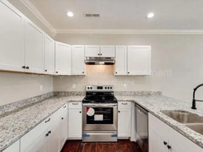 18 Michigan Ln #3 — Photo 30