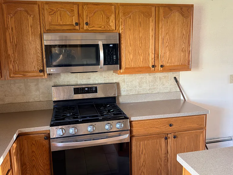 9 Ten Acre Dr — Photo 15