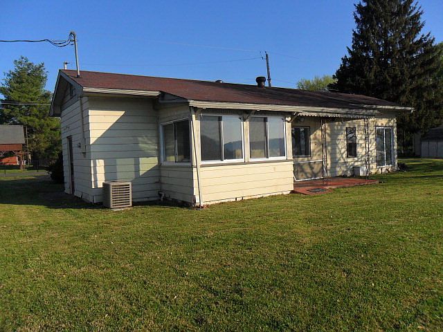 2nd image of 267 Burts Ln