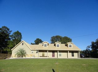 29 Peanut Sumrall Rd, Laurel, MS 39443