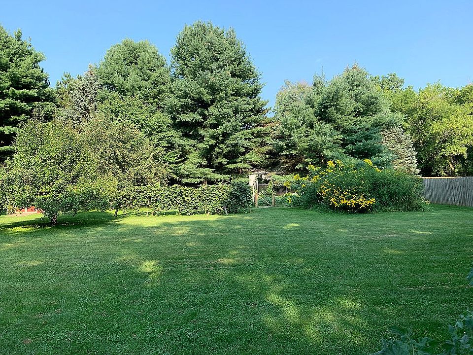 2nd image of 16997 Perry Rd