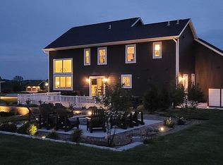 1580 Hawk NE, Solon, IA 52333