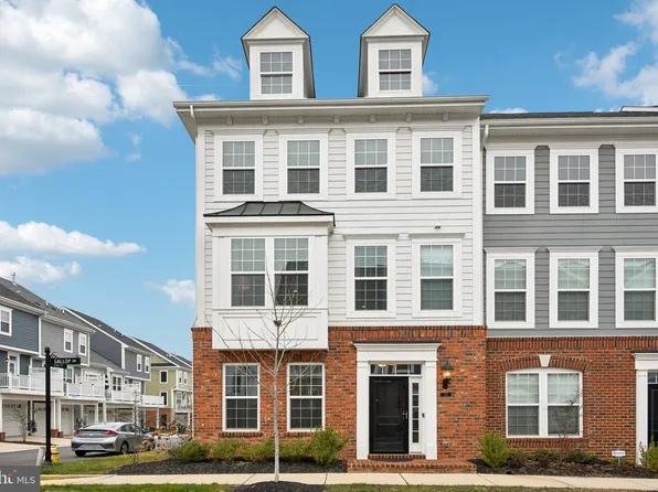 112 Gallop Dr, La Plata, MD 20646