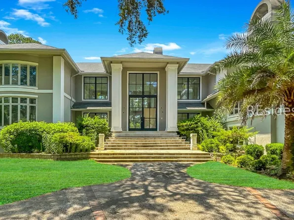 13 Delta Ln, Hilton Head Island, SC 29928